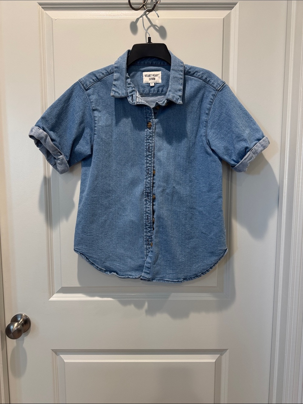 Velvet Heart Light Blue Denim Button-Front Shirt